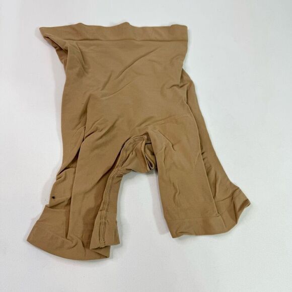 Skims Short Womens Large Tan Seamless Sculpt Mid Thigh Shorts Bottom Shapewear - Picture 1 of 5